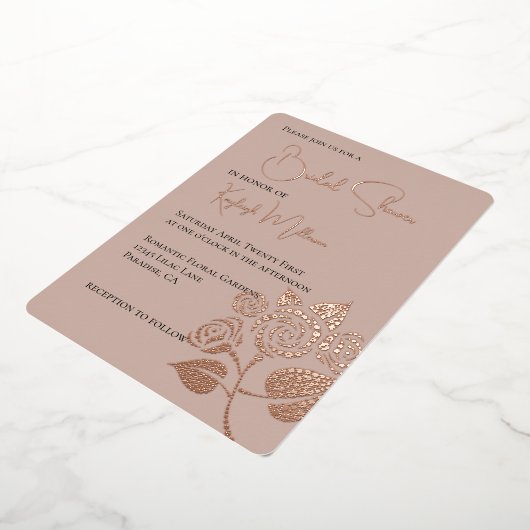 Crème Blush Diamonds Rozen Vrijgezellenfeest Folie Uitnodiging (Gedraaid)