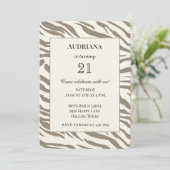 Crème Bruin Witte Zebraprint Verjaardag Kaart (Staand voorkant)
