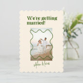 Crème en Groen Eenvoudige Moderne Huwelijksuitnodi Kaart (Staand voorkant)