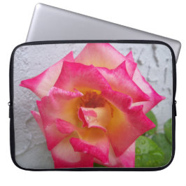 Crème en roze Dick Clark-roos op een laptophoes Laptop Sleeve