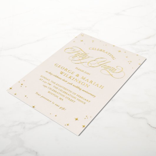 Crème Gouden Sterren 50ste Huwelijksverjaardag  Folie Uitnodiging (Gedraaid)