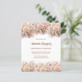 Crème perzik rozen bloemen verjaardagsuitnodiging (Staand voorkant)