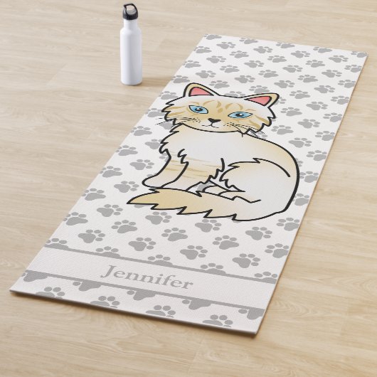 Crème Point Tabby Birman/Ragdoll Met Pootafdrukken Yogamat (In situ)