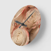 Crème & Rode Getipte Rozen Ronde Acryl Wandklok (Hoek)