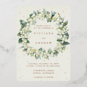 Crème Snowberry + Eucalyptus Krans Winter Huwelijk Folie Uitnodiging (Voorkant)