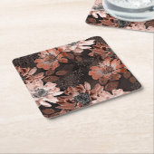 Crème, teracote bloemen op een donkerbruine achter kartonnen onderzetters (Schuin)
