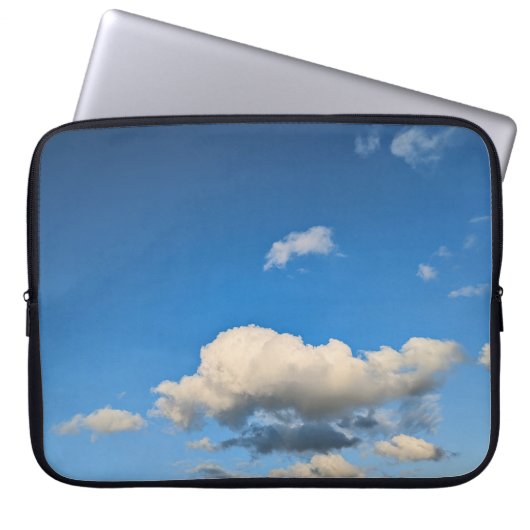 Crème wolk laptop sleeve (Voorkant)
