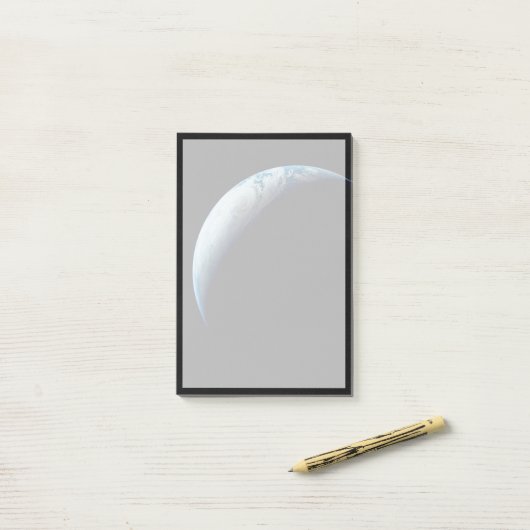 Crescent Earth genomen van de Apollo 4 missie. 2 Post-it® Notes (Op bureau)