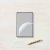 Crescent Earth genomen van de Apollo 4 missie. Post-it® Notes (Op bureau)