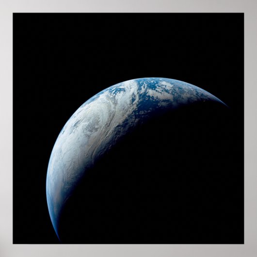 Crescent Earth genomen van de Apollo 4 missie. Poster (Voorkant)