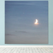 Crescent Moon On a Sealike Sky Canvas Afdruk (Insitu (Houten vloer))