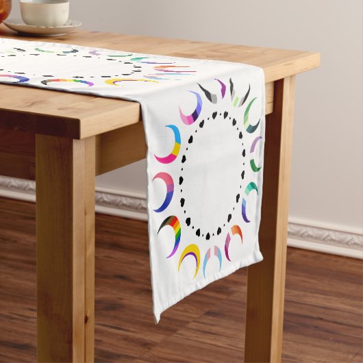 Crescent Pride Moons & Black Hearts Korte Tafelloper (Voorbeeld)