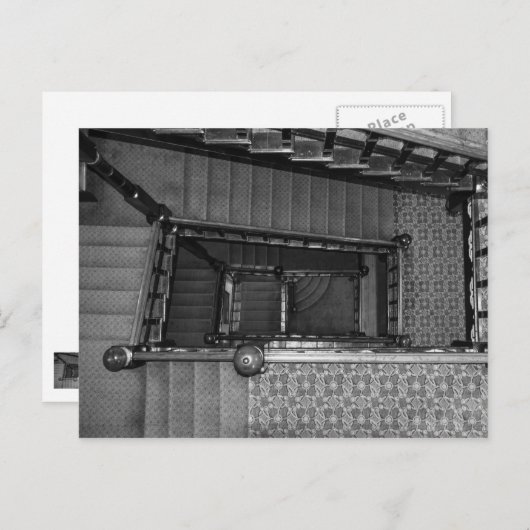 Crescent Stairwell Grayscale Briefkaart (Voorkant / Achterkant)