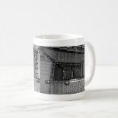 Crescent Stairwell Grayscale Coffee Mok (Voorkant rechts)