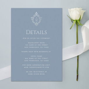 Crest Dusty Blue Bruiloft Details  Monogram Informatiekaartje