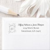 Crest Monogram Foliage Black and White Address Etiket (Insitu)
