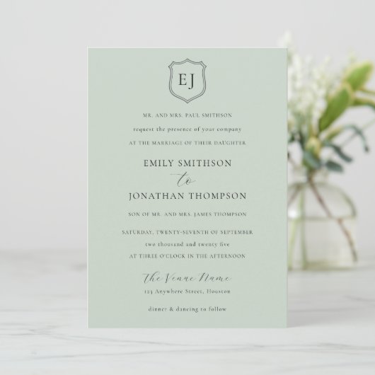 Crest Monogram Initialen Sage Green Formal Wedding Kaart (Staand voorkant)