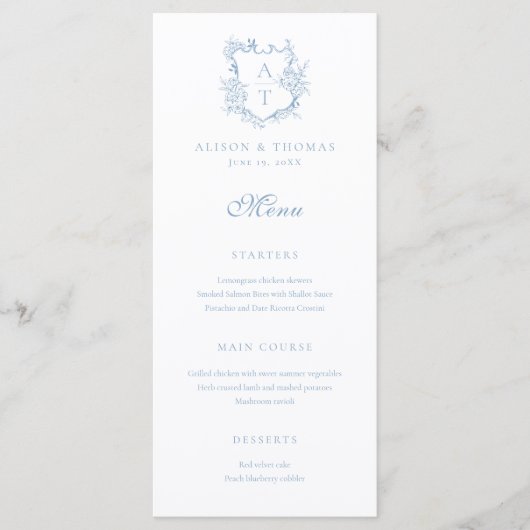 Crest Monogram Stofblauw Bruiloft Menu (Voorkant)