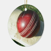 cricket-ball-and-bat.jpg keramisch ornament (Links)