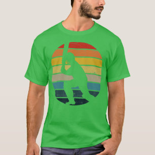 Cricket Player Silhouette op een gedempte retrospe T-shirt