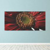 Crimson Gerbera Macro Canvas Afdruk (Insitu (Houten vloer))