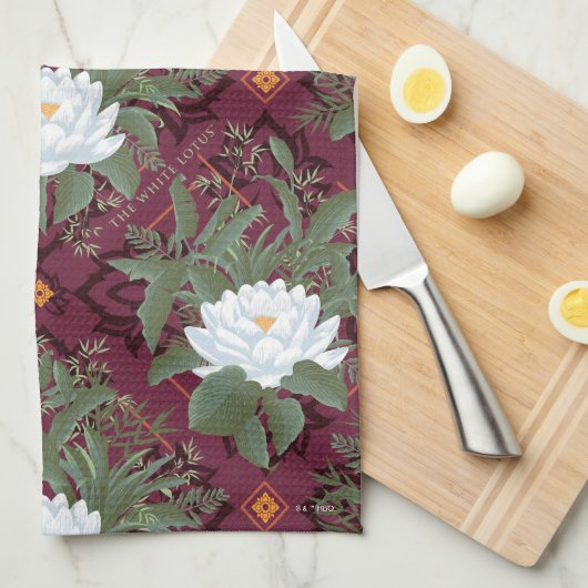 Crimson Lotus Elegance Patroon - De Witte Lotus Theedoek (Quarter Fold)