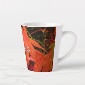 Crimson Maple Leaves - Klein Gepersonaliseerd Latte Mok (Rechts)