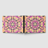 Crimson, meerkleurige mandala gastenboek (Volledig)