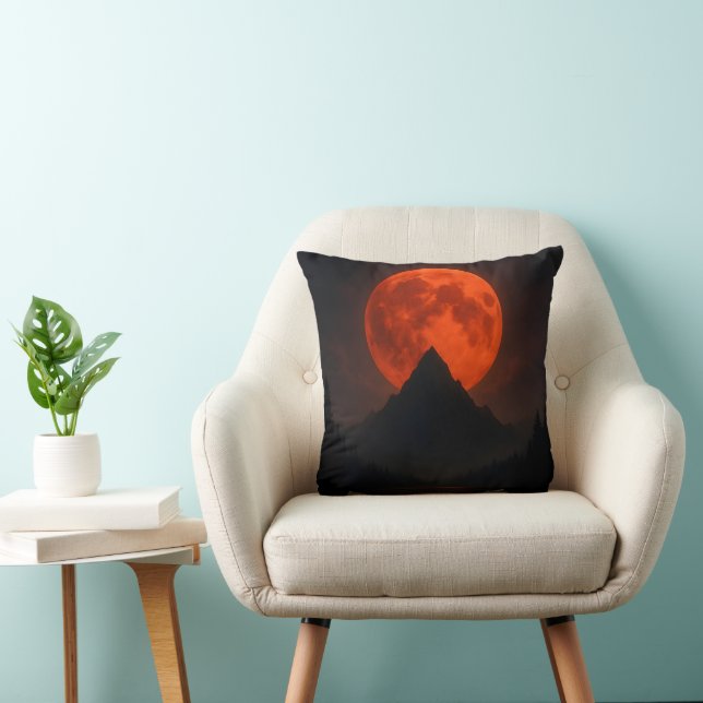 Crimson Moonrise Mountain Pillow Kussen (Stoel)