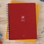 Crimson Red Classic Monogram Persoonlijk Wekelijks Planner<br><div class="desc">Eenvoudige persoonlijke briefpapier jaarlijkse planner met een klassiek monogram in een vierkante rand. Jaarplanner (12 maanden) met open maandelijkse overzichten en wekelijkse planningsbladen. Contacteer ons voor hulp bij personalisatie.</div>