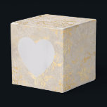 Crimson Red en Gold  Damask Favor Box Bedankdoosjes<br><div class="desc">in nood verkerende iesbare ivoren vocht de doos met goudaccenten als aanvulling op het collectie hieronder.</div>