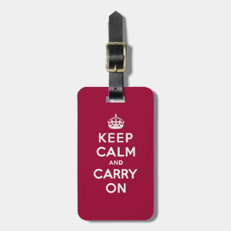 Crimson Red Keep Calm en Carry On (witte tekst) Bagagelabel