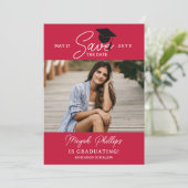 Crimson Rode Typografie Foto Afstuderen Save The Date (Staand voorkant)