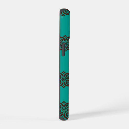 Crimson Scrolls - Bold Elegance iPhone 15 Case (Rechterkant)