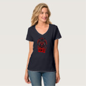 Crimson Shadow Wolf | Red Magic Design T-shirt (Voorkant volledig)