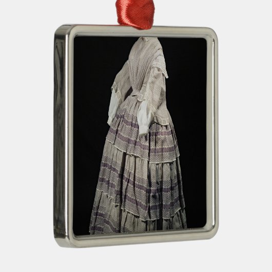 Crinoline jurk, 1850-60 metalen ornament (Rechts)