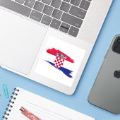 Croatia Flag Sticker – Patriotic Design (Laptop met iPhone)