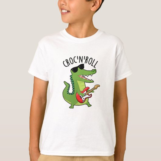Croc N Roll Funny Crocodile Pun T-shirt (Voorkant)