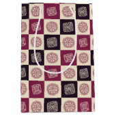 Crochet Granny Square Pattern Medium Cadeauzakje (Voorkant)