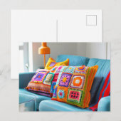 Crocheted Granny Square Pillows Lying on a Sofa Briefkaart (Voorkant / Achterkant)