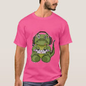 Crocodile With Gaming Controller I Funny Gaming I  T-shirt (Voorkant)