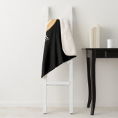 Croissant cartoon illustratie sherpa deken (In situ)