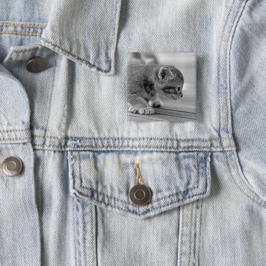 Crouching Kitten Vierkante Button 5,1 Cm (In situ)