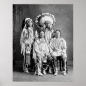Crow Indian Group Portrait, begin jaren '00 Poster (Voorkant)