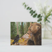 Crow Raven teasing Grizzly Beer wildlife briefkaar Briefkaart (Staand voorkant)