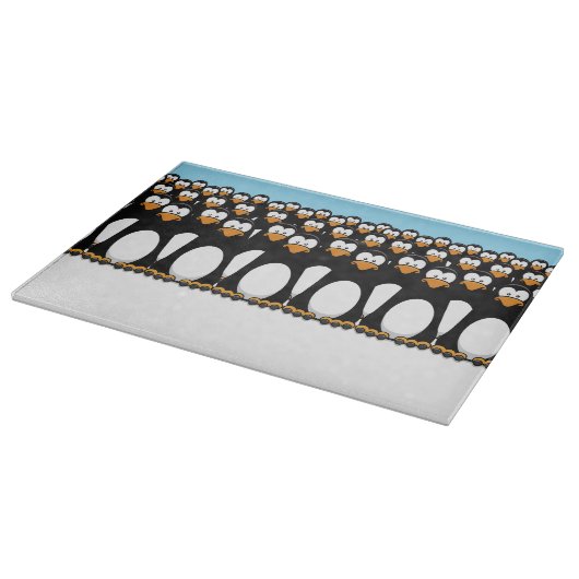 Crowd of Funny Cartoon Penguins op sneeuw Snijplank (Hoek)