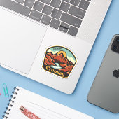 Crowley, Colorado Sticker (Laptop met iPhone)