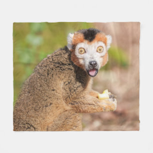 Crowned Lemur's Surprise: een openhartige expressi Fleece Deken