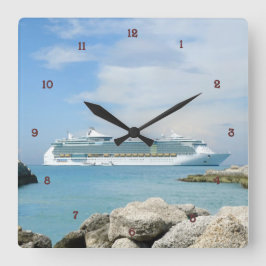 Cruise Ship at CocoCay Square Wall Clocks Vierkante Klok