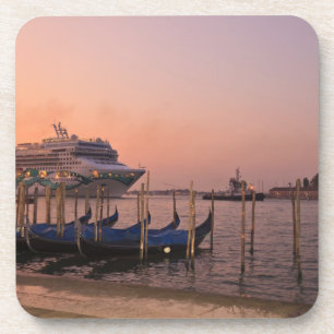 Cruise Ship et Gondolas nabij Grand Canal, Italië Bier Onderzetter